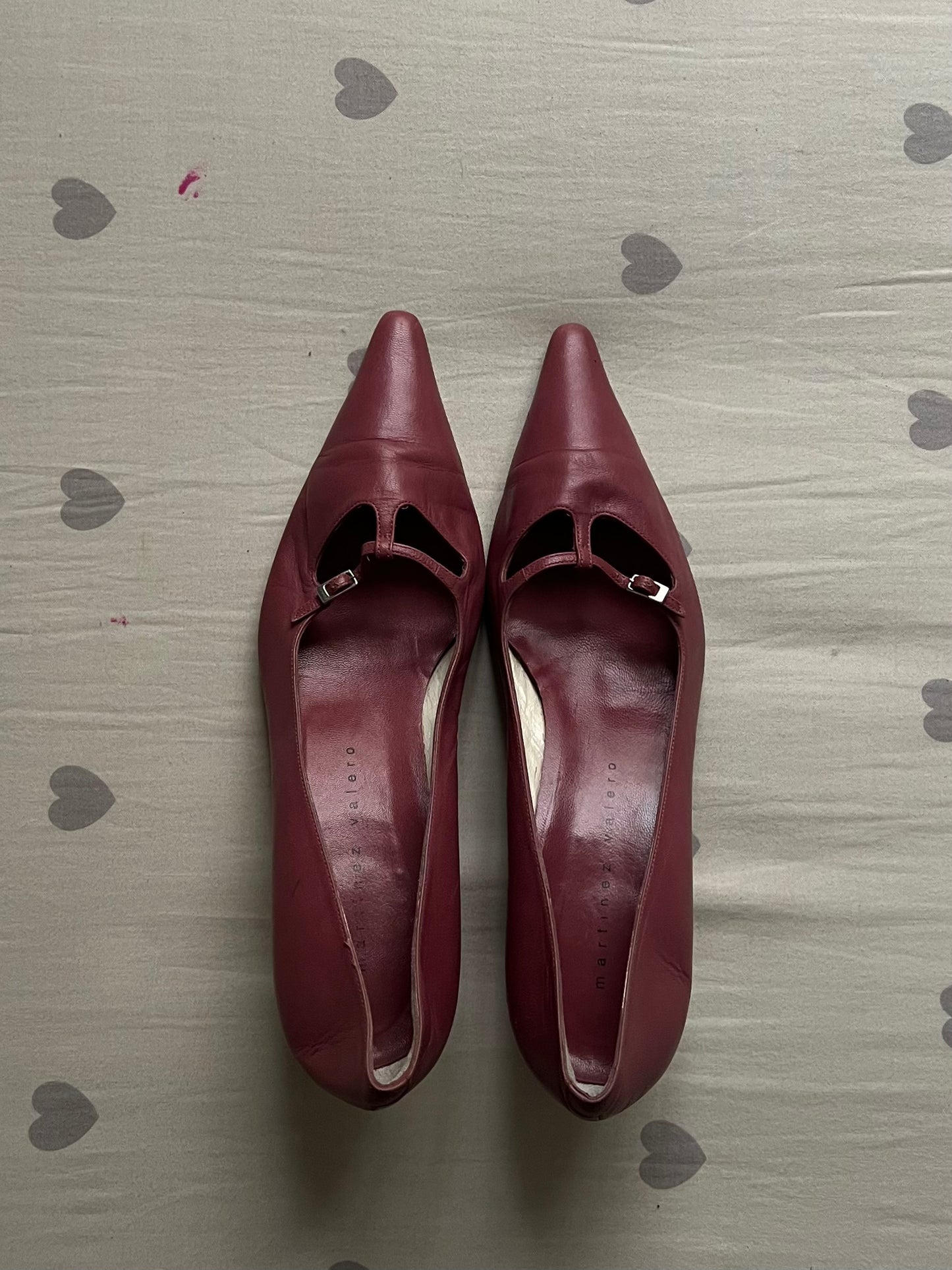 Magenta pointy toe heels