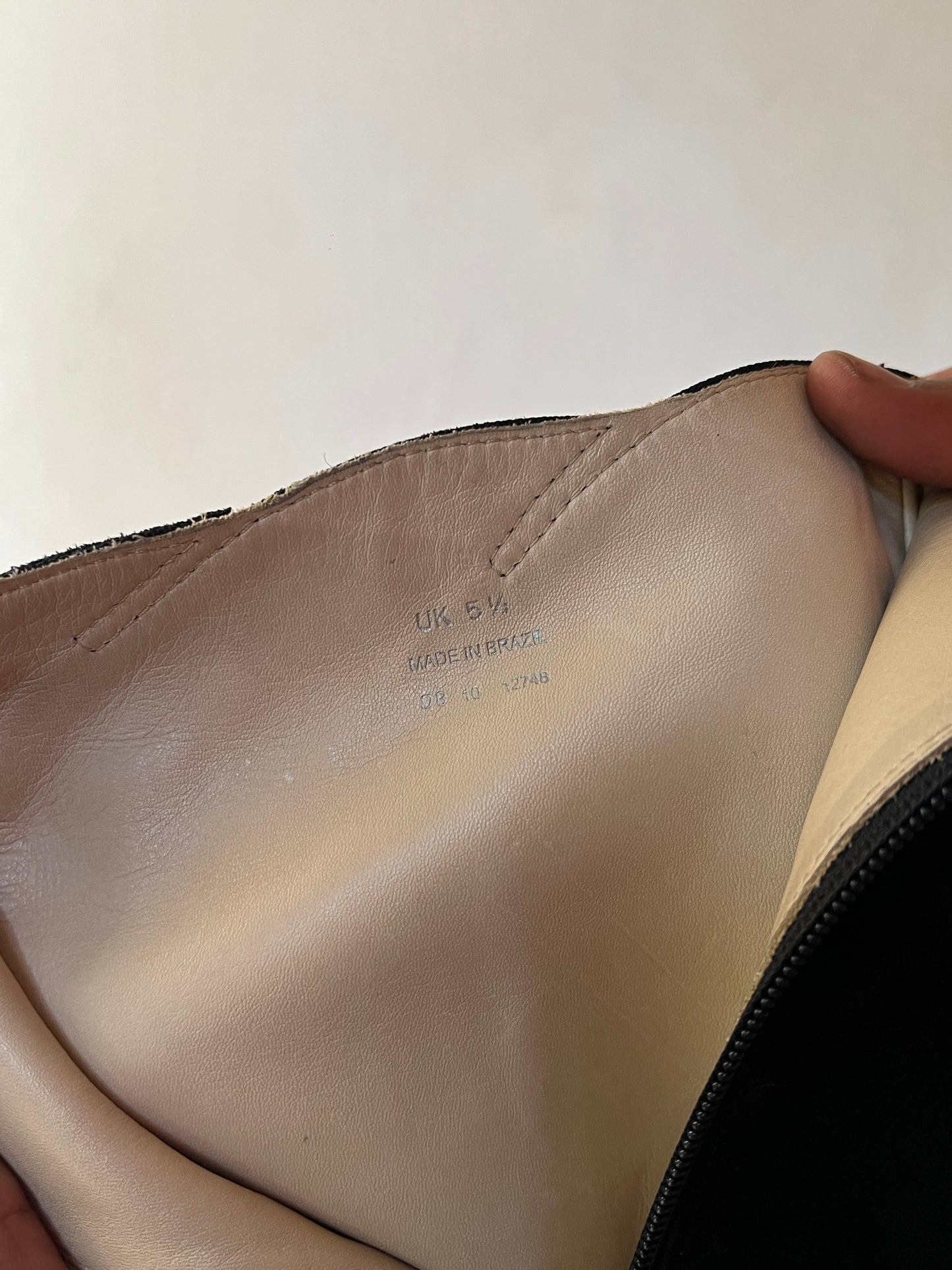 Round toe kitten heel boots