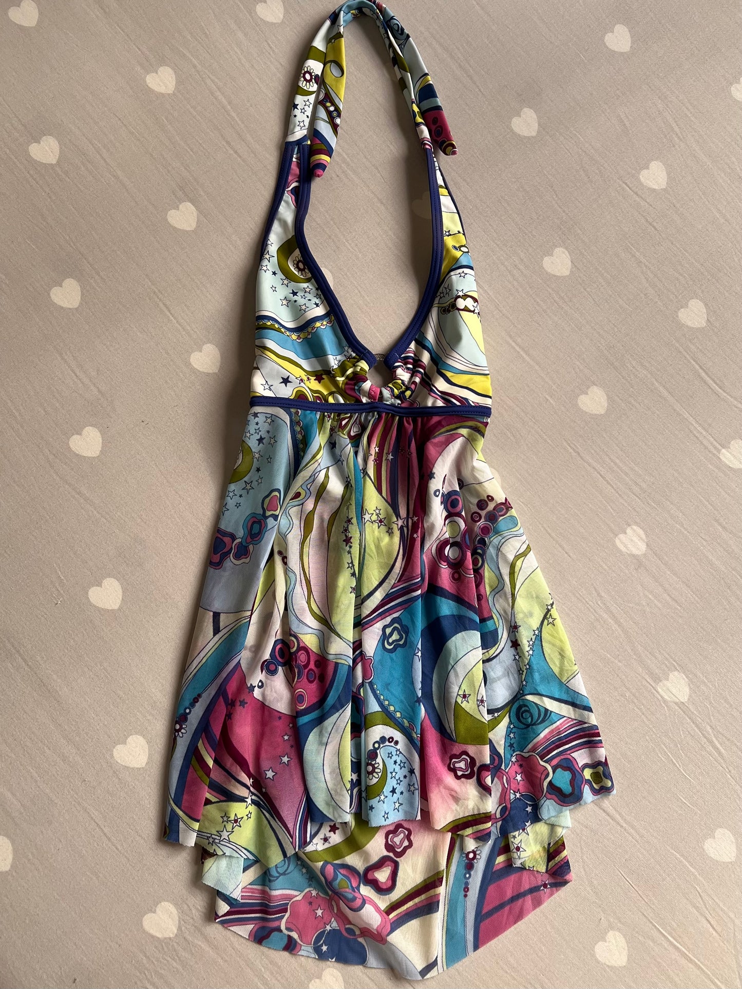 Graphic asymmetrical top