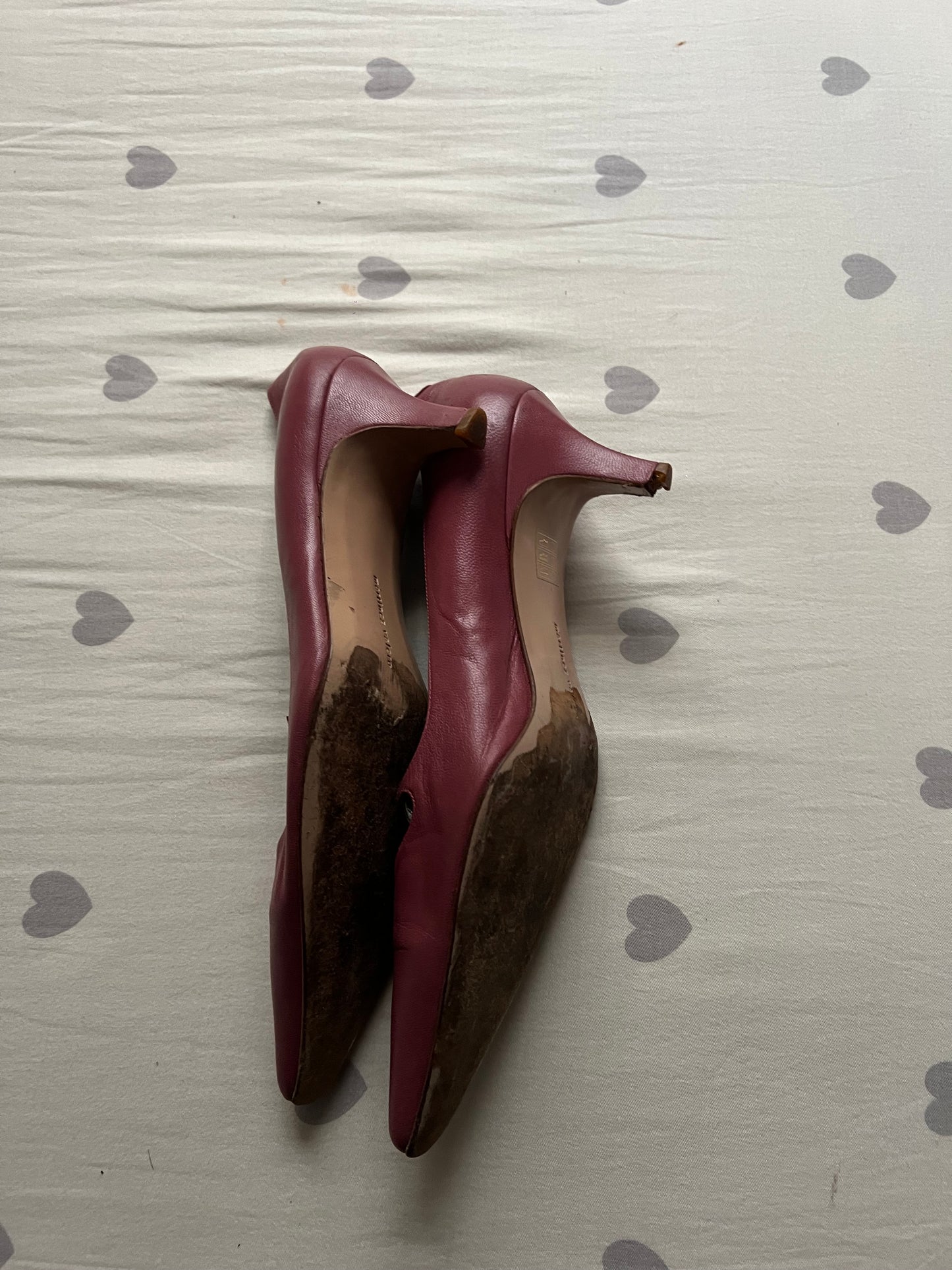 Magenta pointy toe heels
