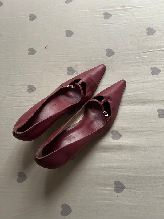 Magenta pointy toe heels