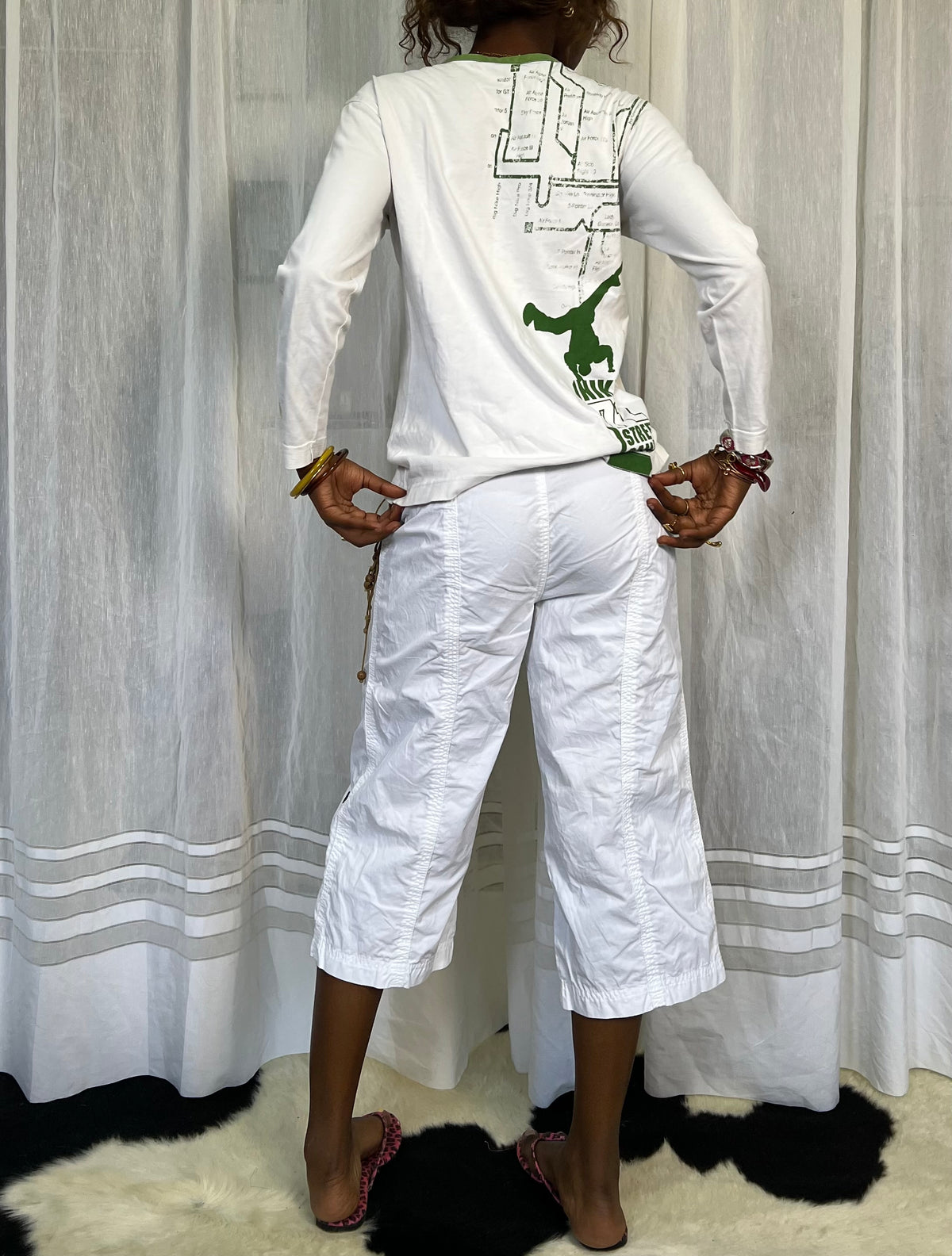Nike graphic Long-Sleeve Top