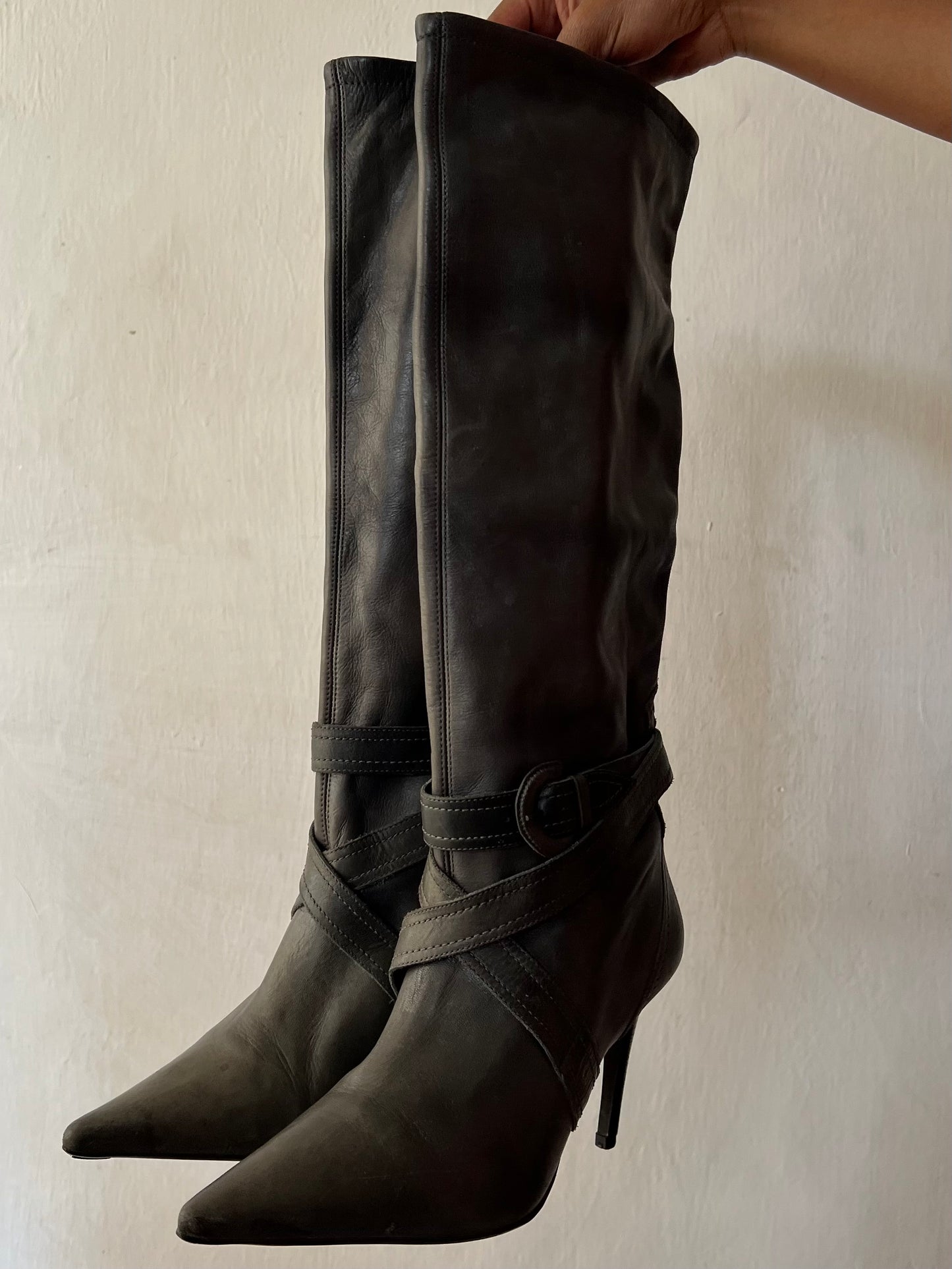 Pointy Toe Leather Boots