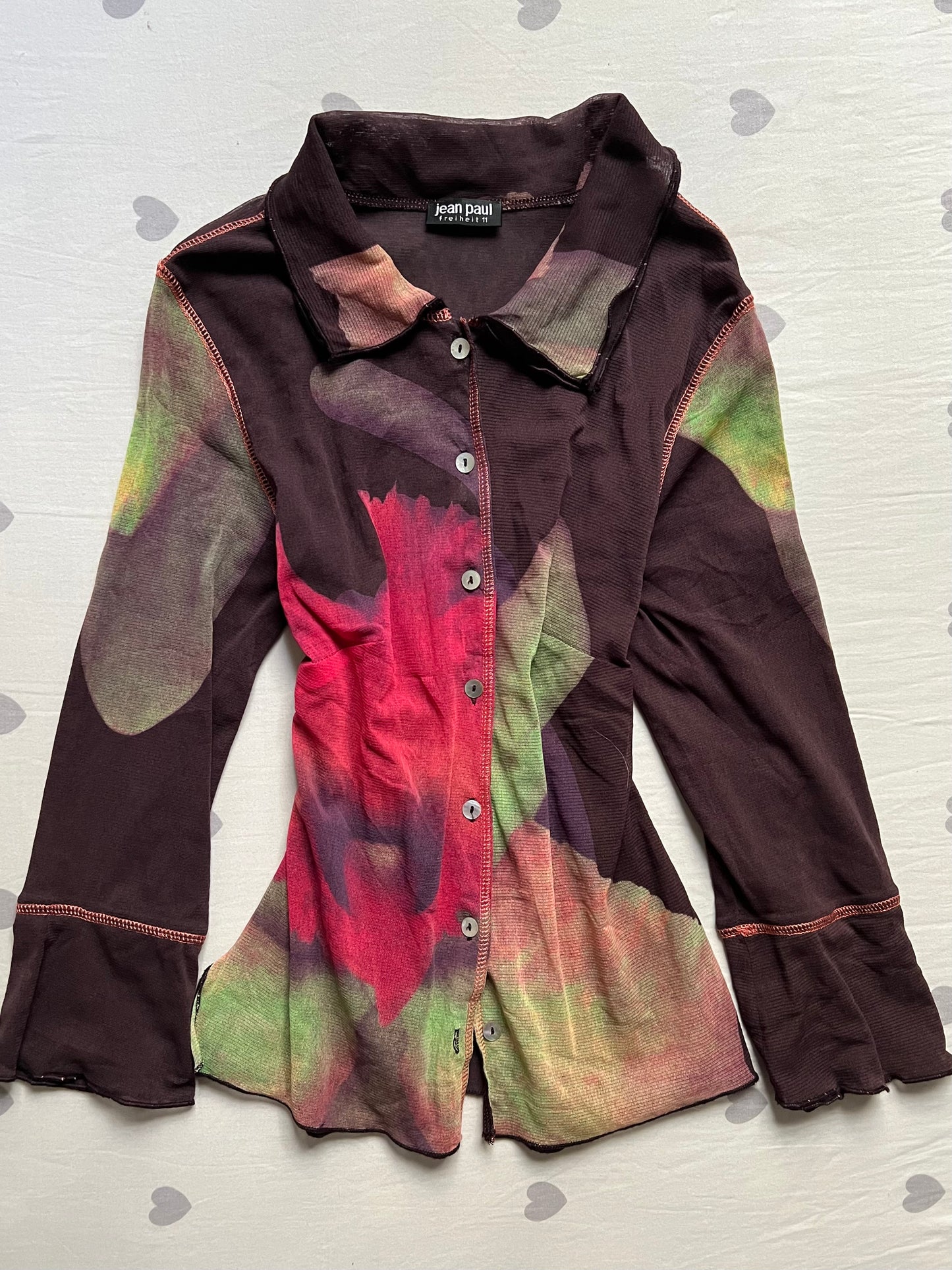 Fitted mesh button down top