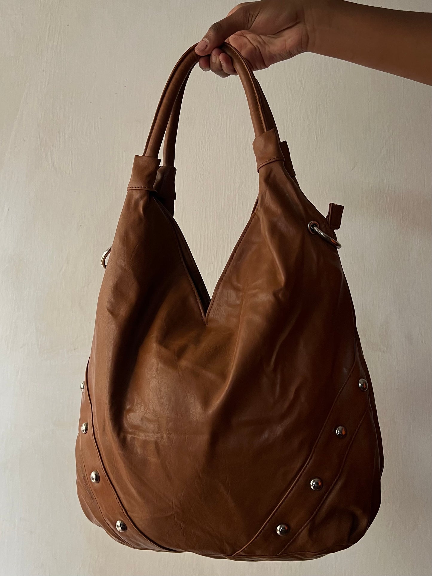 Caramel leather hobo bag
