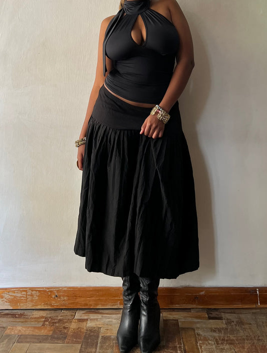 Black, wide fitted waist, maxi skirt