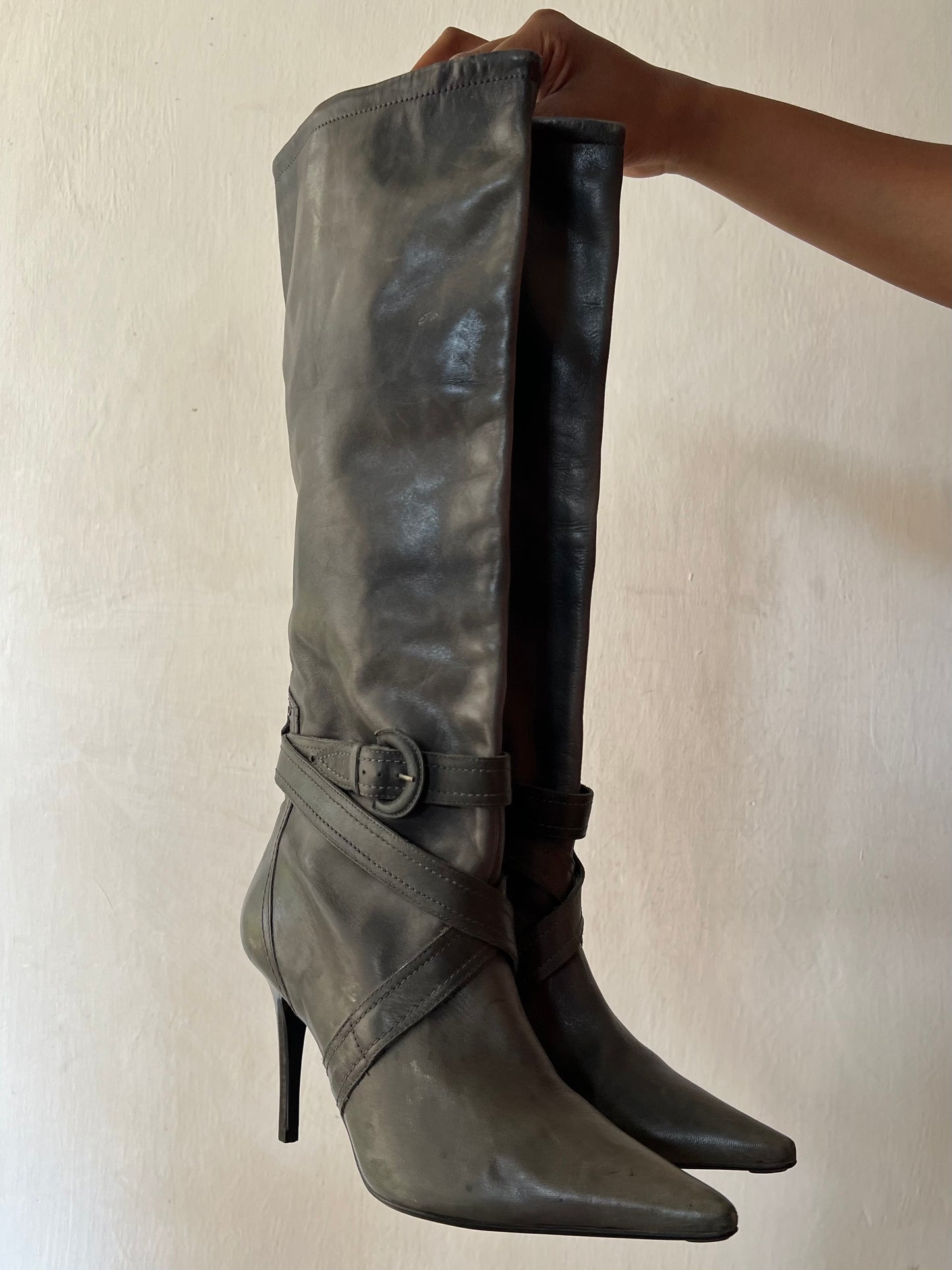 Pointy Toe Leather Boots