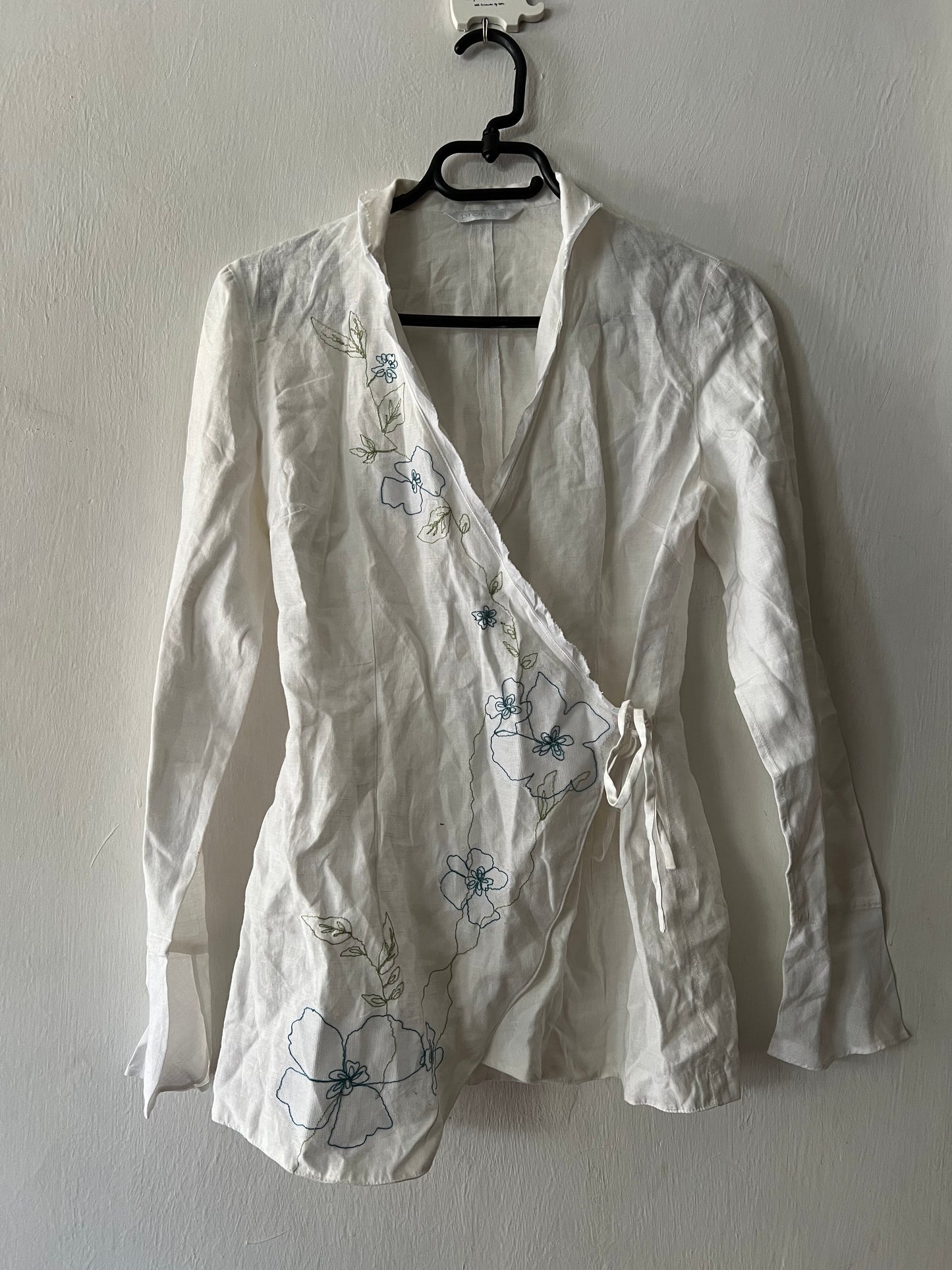 Asymmetrical japandi style long sleeve