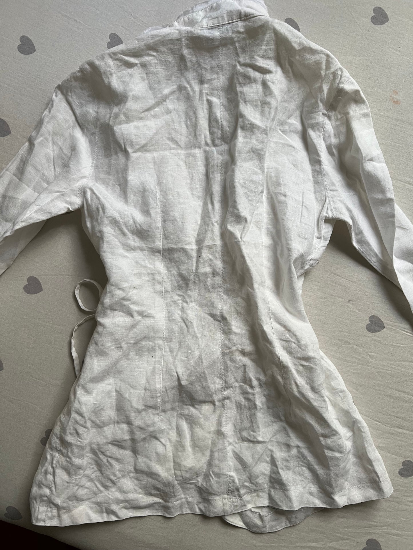 Asymmetrical japandi style long sleeve