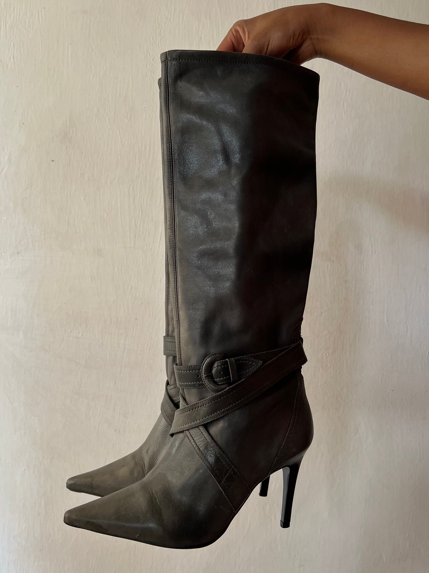 Pointy Toe Leather Boots