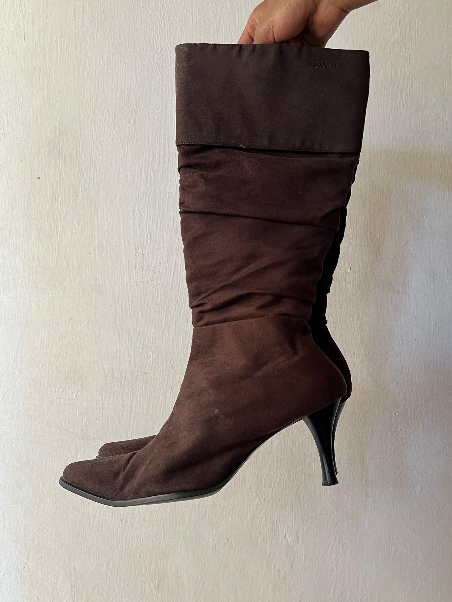Leather-suede ruched boots