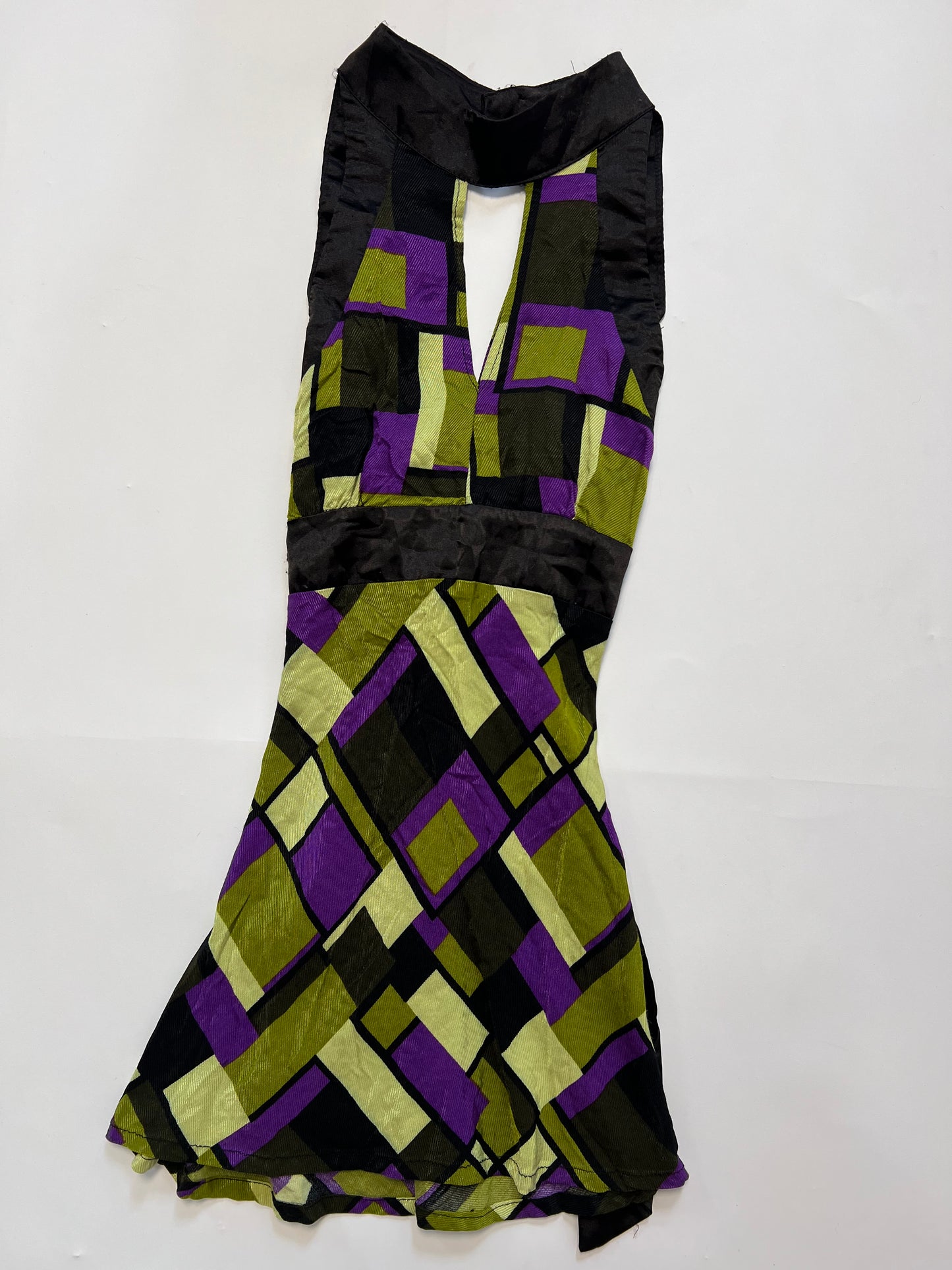 Abstract Tie-Back Halter