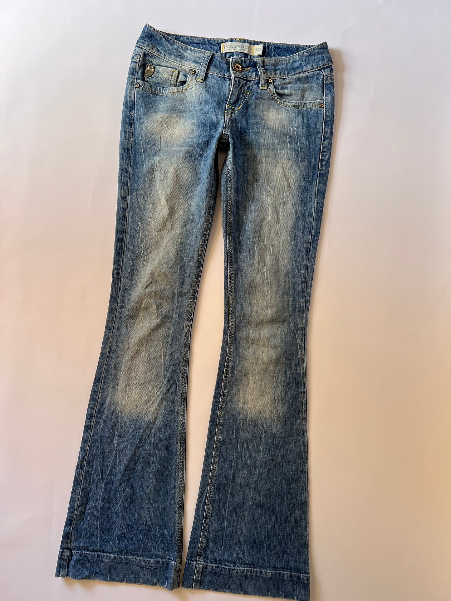 Low rise bootcut jeans