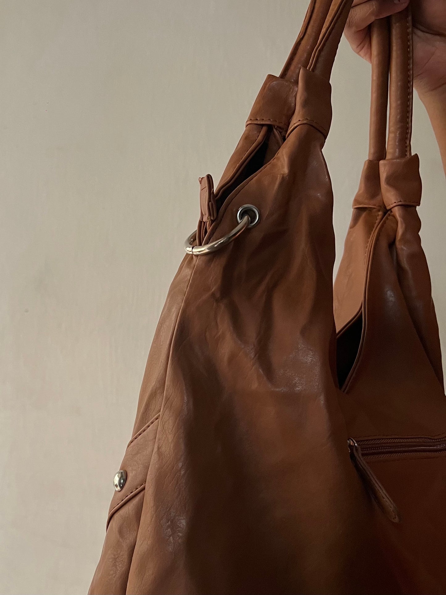 Caramel leather hobo bag