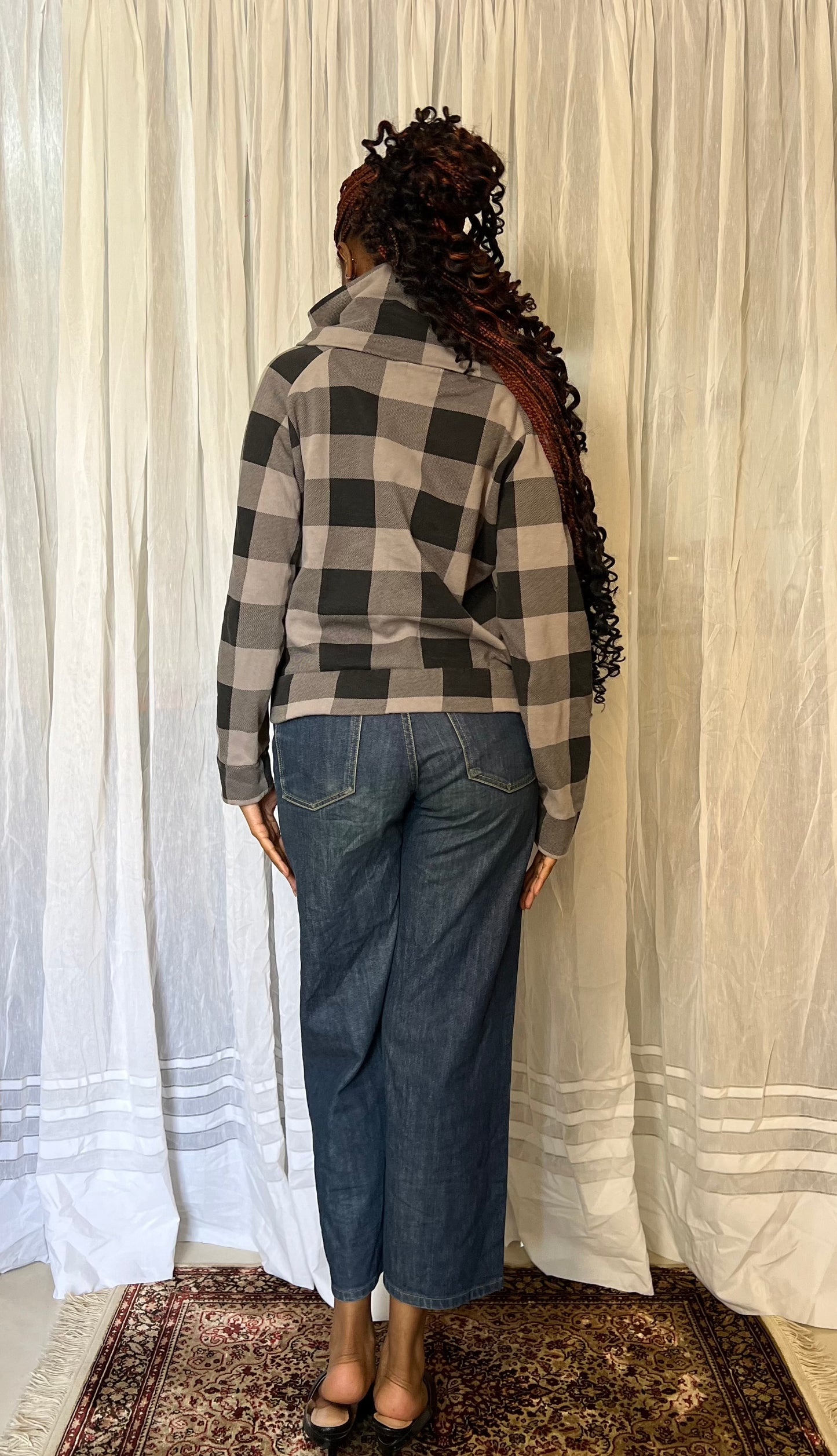 High Neck gingham Sweatshirt