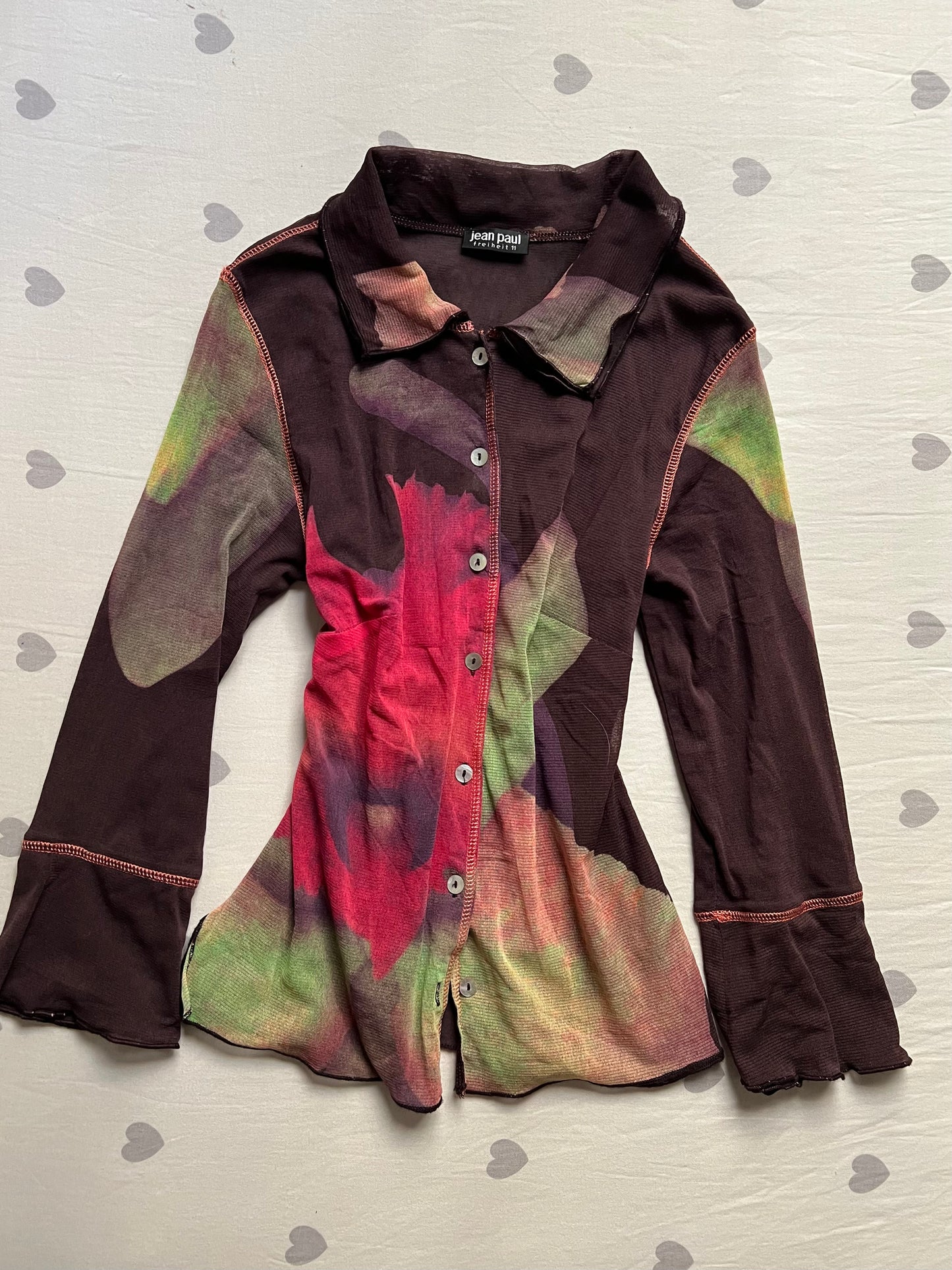 Fitted mesh button down top