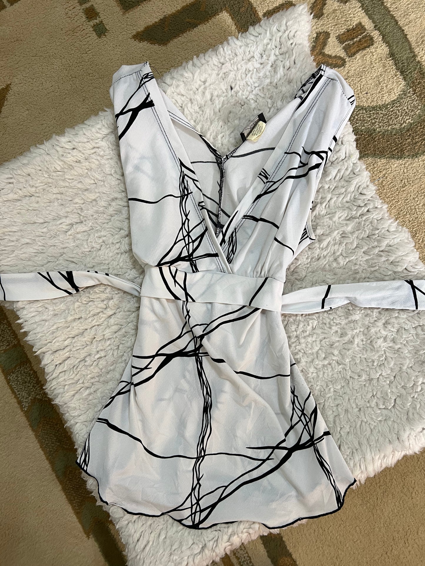Abstract Monochrome Tie-Waist Top