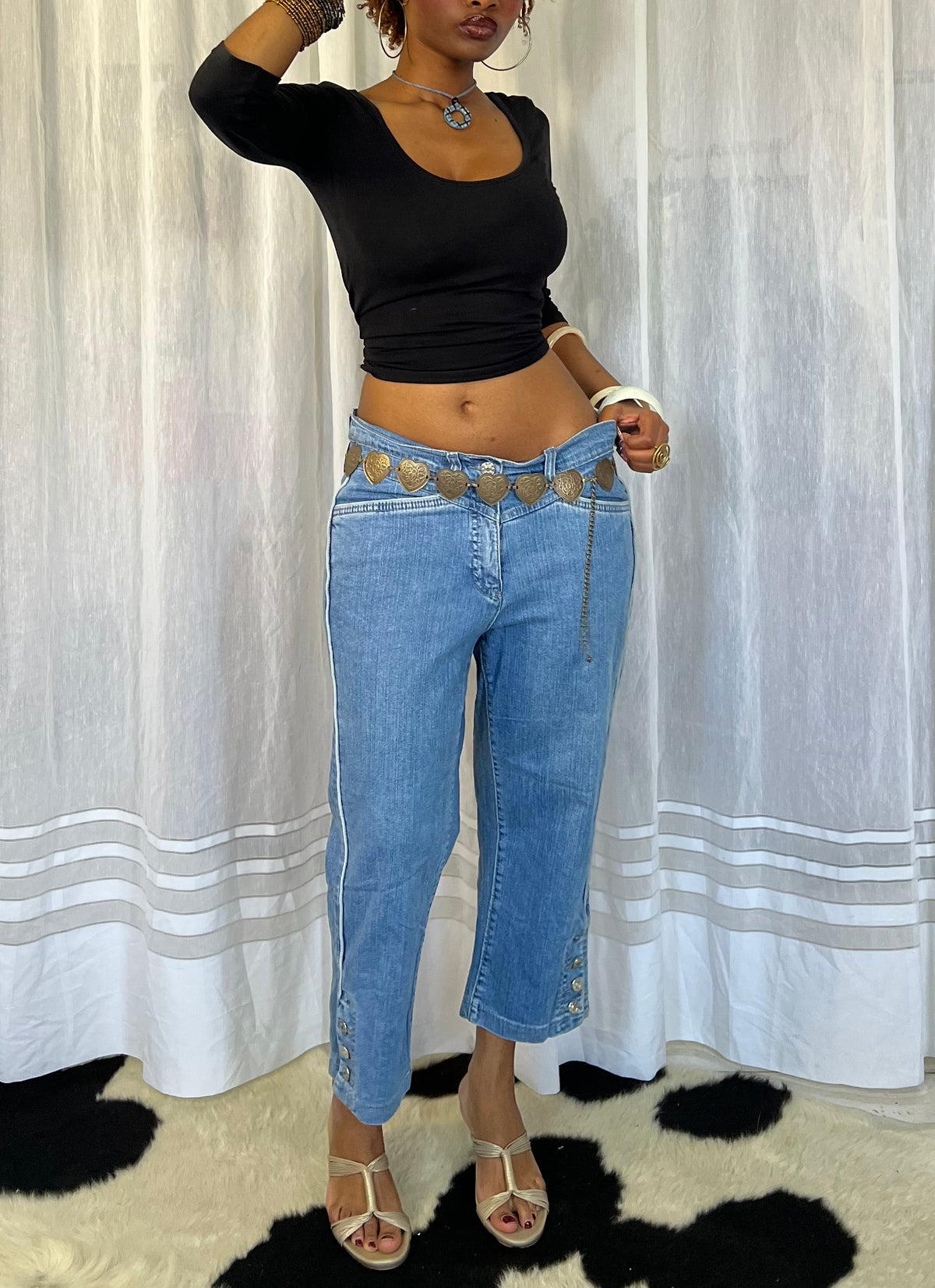 Y2K Light-Wash Capri Jeans