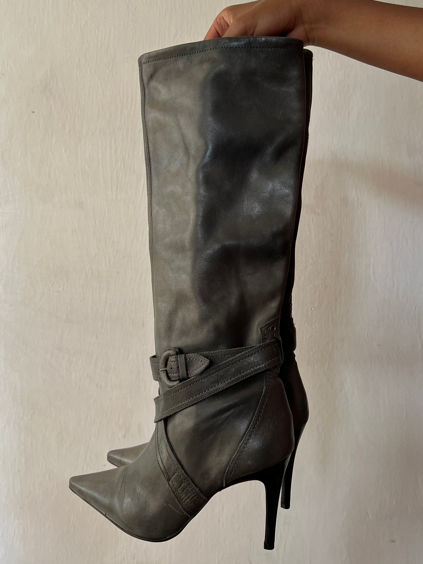Pointy Toe Leather Boots
