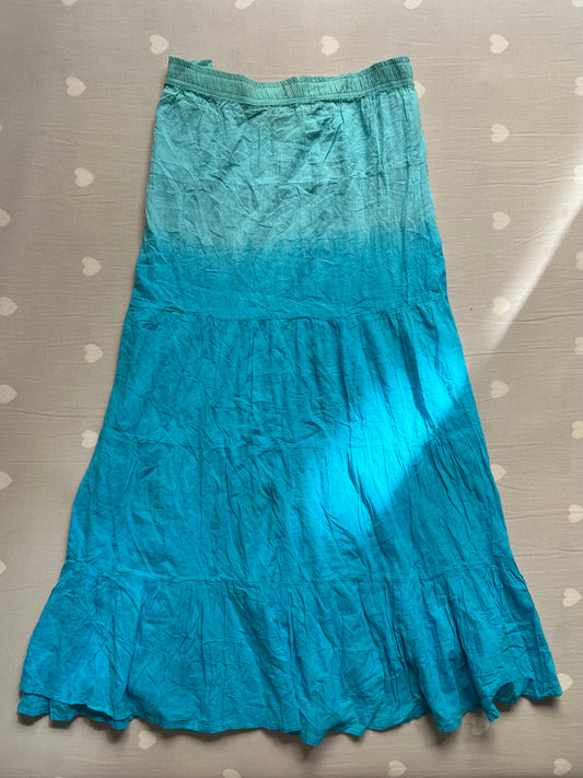 Blue gradient toned maxi skirt