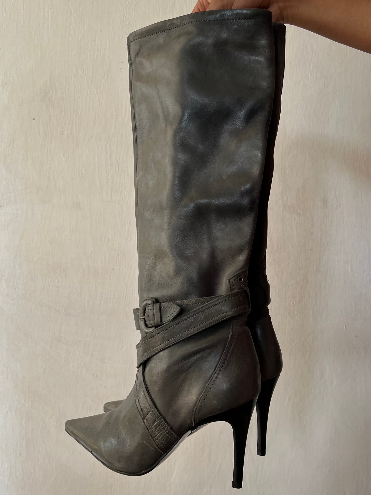 Pointy Toe Leather Boots