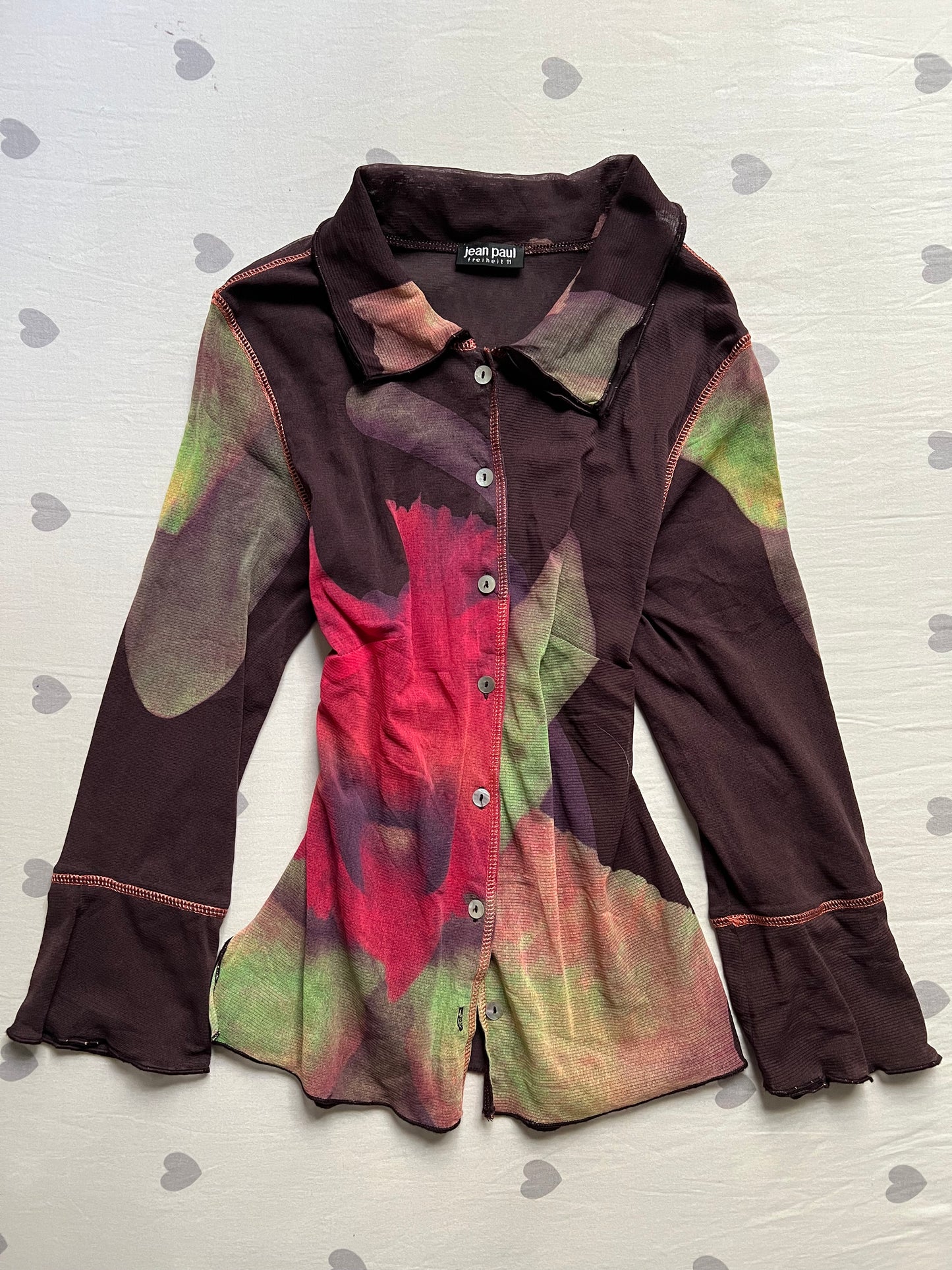 Fitted mesh button down top