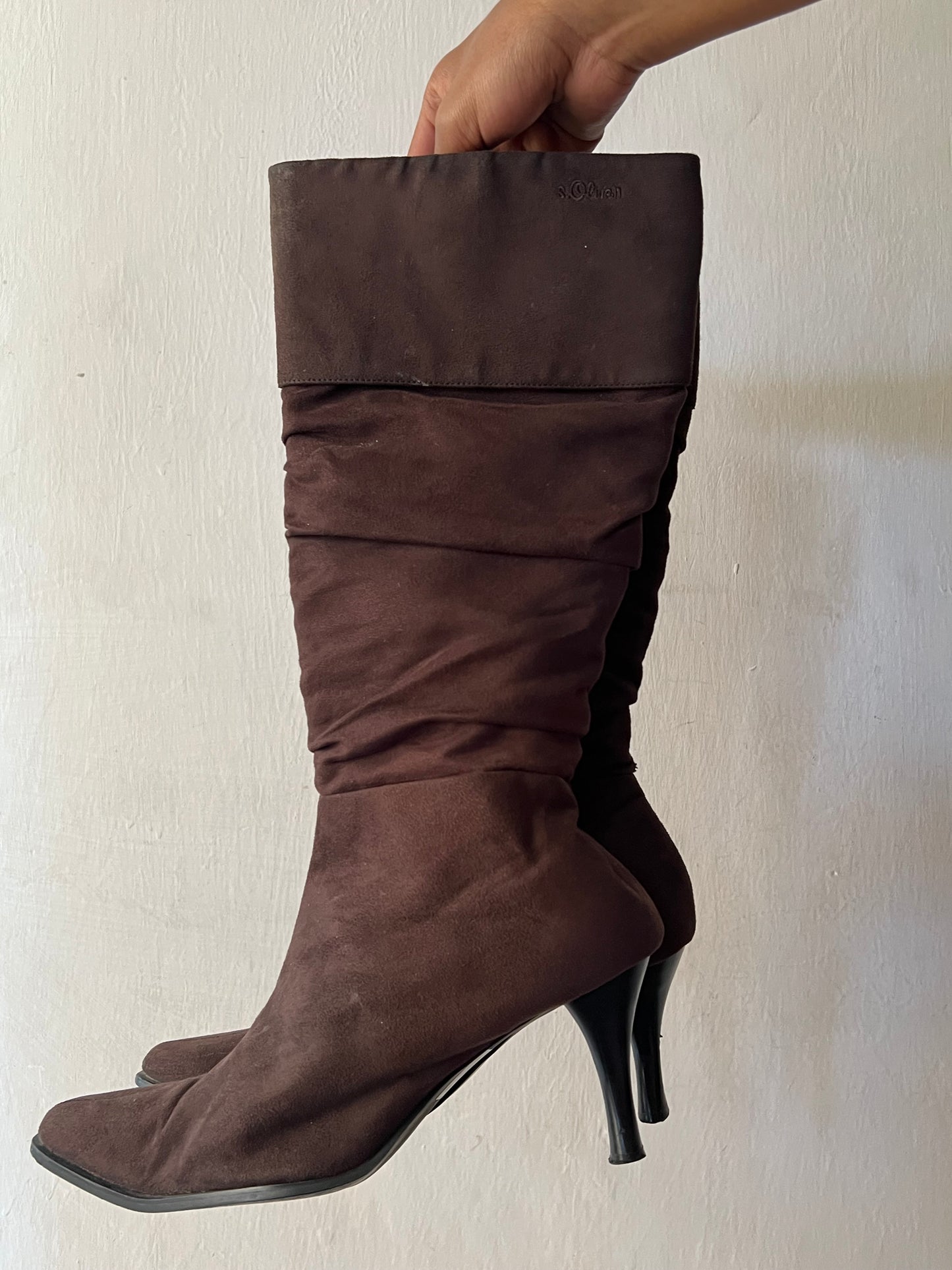 Leather-suede ruched boots