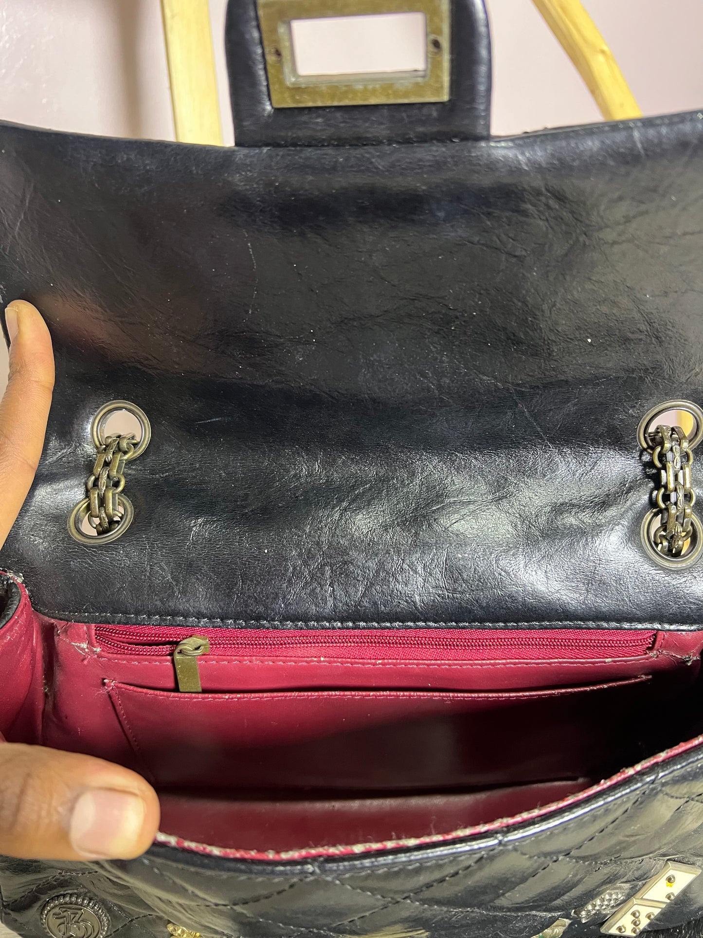 Black quilted shoulder bag