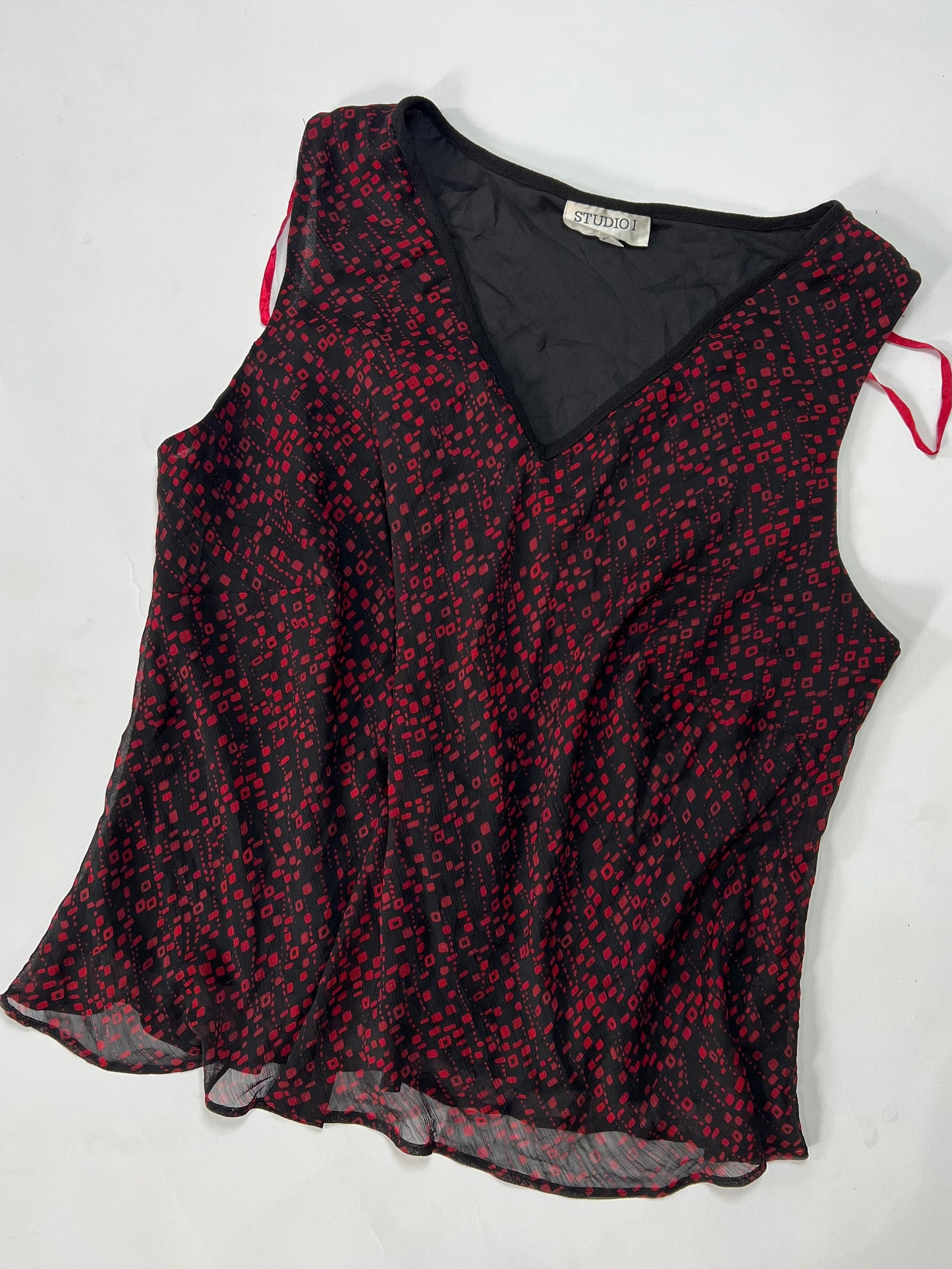 Black & Red Geometric Print cami