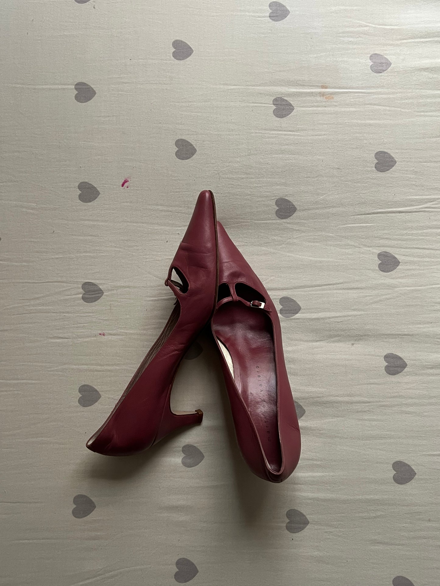 Magenta pointy toe heels